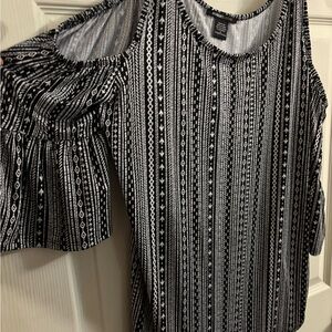 Robert Louis Black and White Geometric Blouse